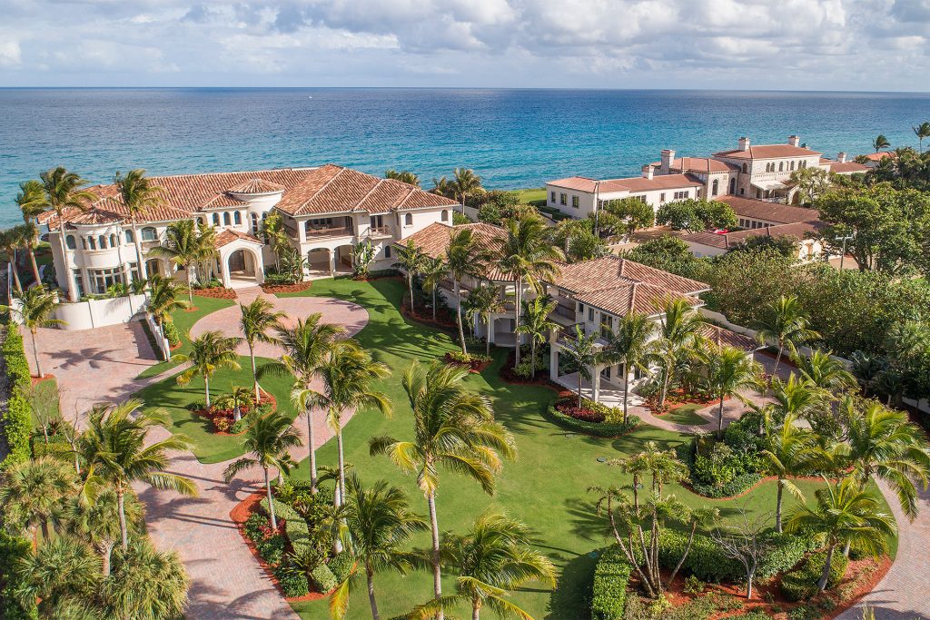 Manalapan Beach Estate
Sold
1040 South Ocean Boulevard, Manalapan, Florida
BEDS 8 / BATHS 12.3