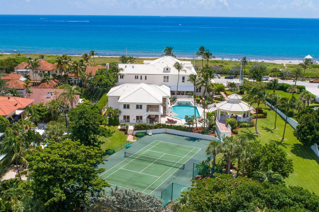 Delray Beach Estate
SOLD
222 North Ocean Boulevard, Delray Beach, Florida
BEDS 6 / BATHS 8.1