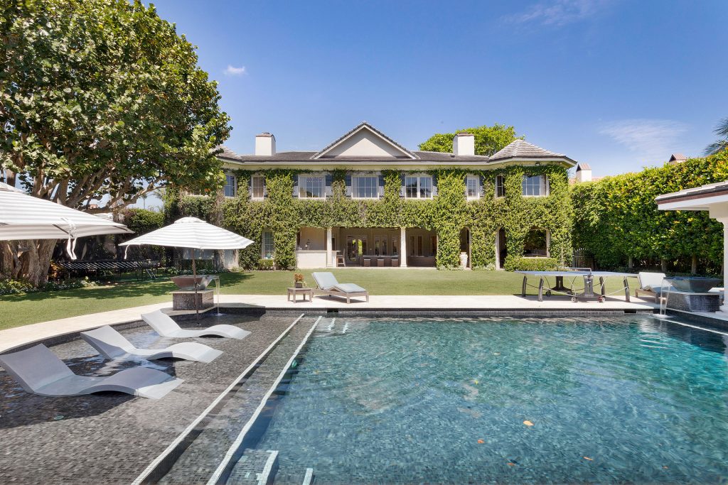 Traditional Seagate Estate
SOLD
717 Seagate Drive, Delray Beach, Florida
BEDS 7 / BATHS 4.3