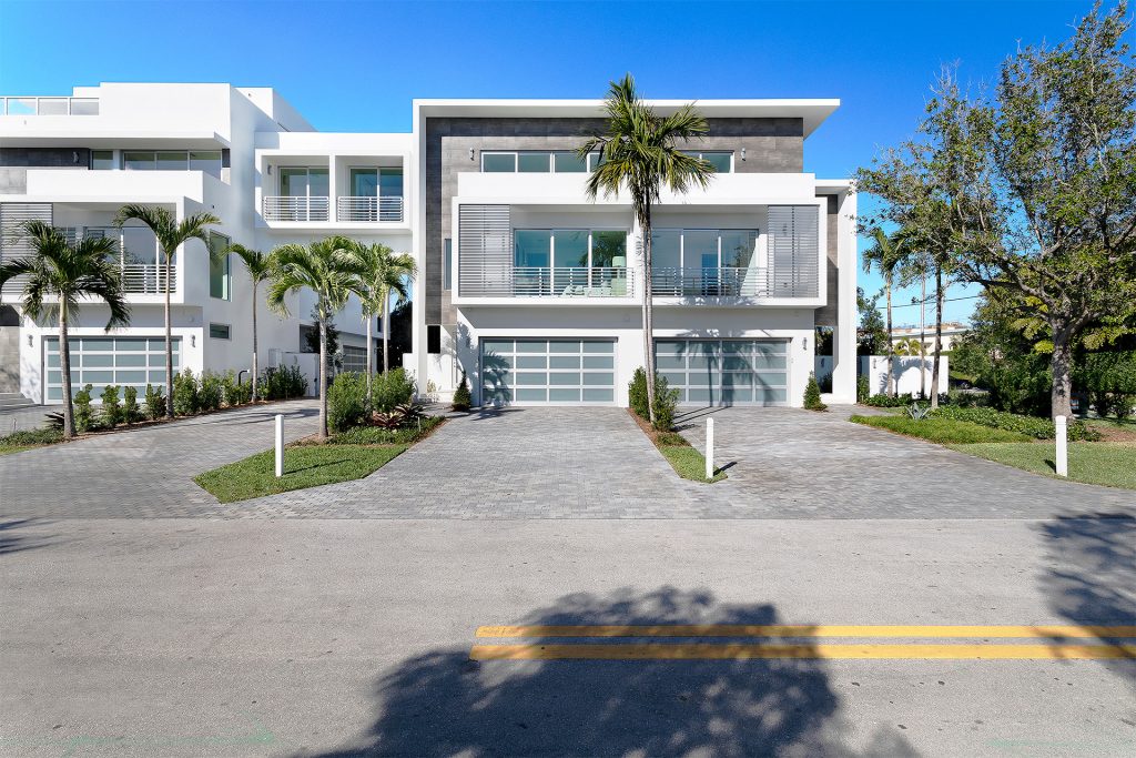New Seagate Townhouse
SOLD
917 Bucida Road, Unit A, Delray Beach, Florida
BEDS 3 / BATHS 3.1