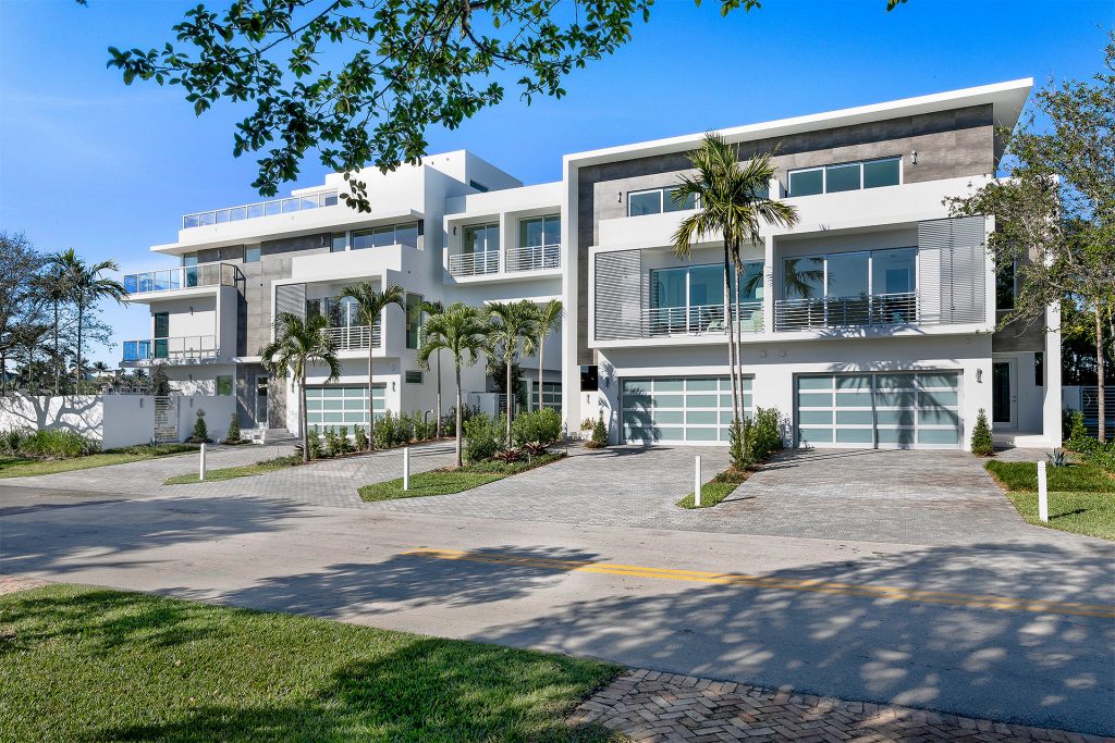 New Seagate Townhouse
SOLD
917 Bucida Road, Unit B, Delray Beach, Florida
BEDS 3 / BATHS 3.1