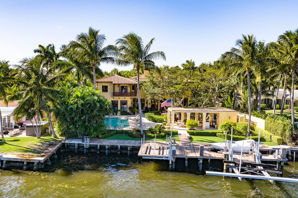 Intracoastal Estate
SOLD
333 Palm Trail, Delray Beach, Florida
BEDS 6 / BATHS 7.3