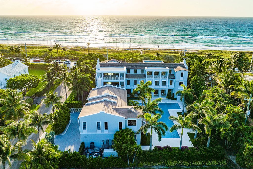 Oceanfront Estate
SOLD
 344 North Ocean Boulevard, Delray Beach, Florida
BEDS 6 / BATHS 8.2