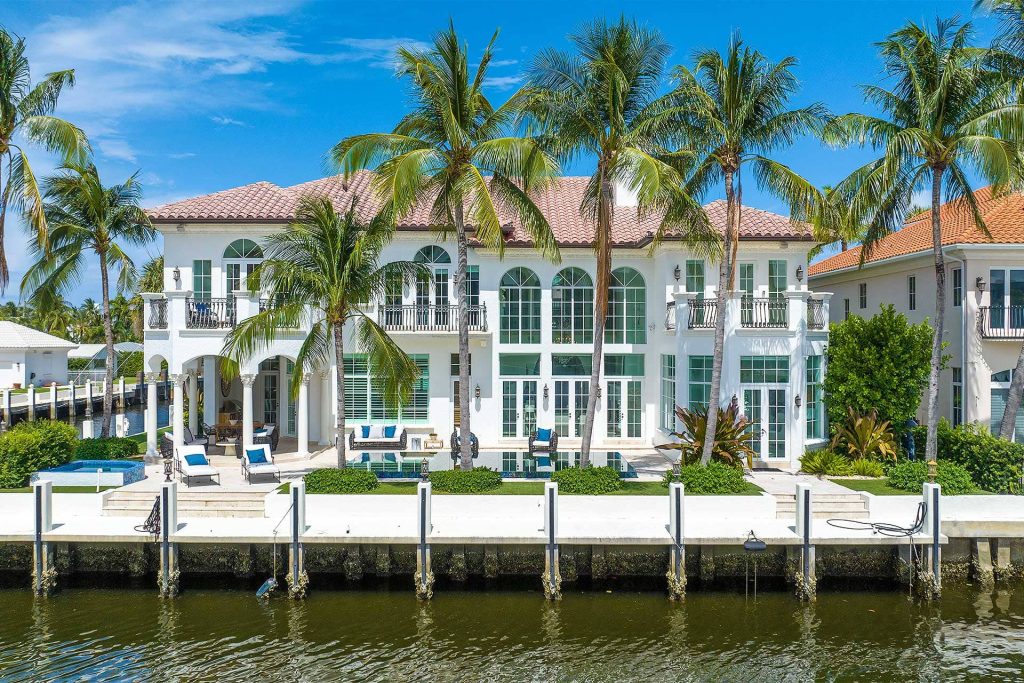 Intracoastal Estate
Offered at: $8.750  Million
1003 Rhodes Villa Avenue, Delray Beach, Florida
BEDS 6 / BATHS 8.3